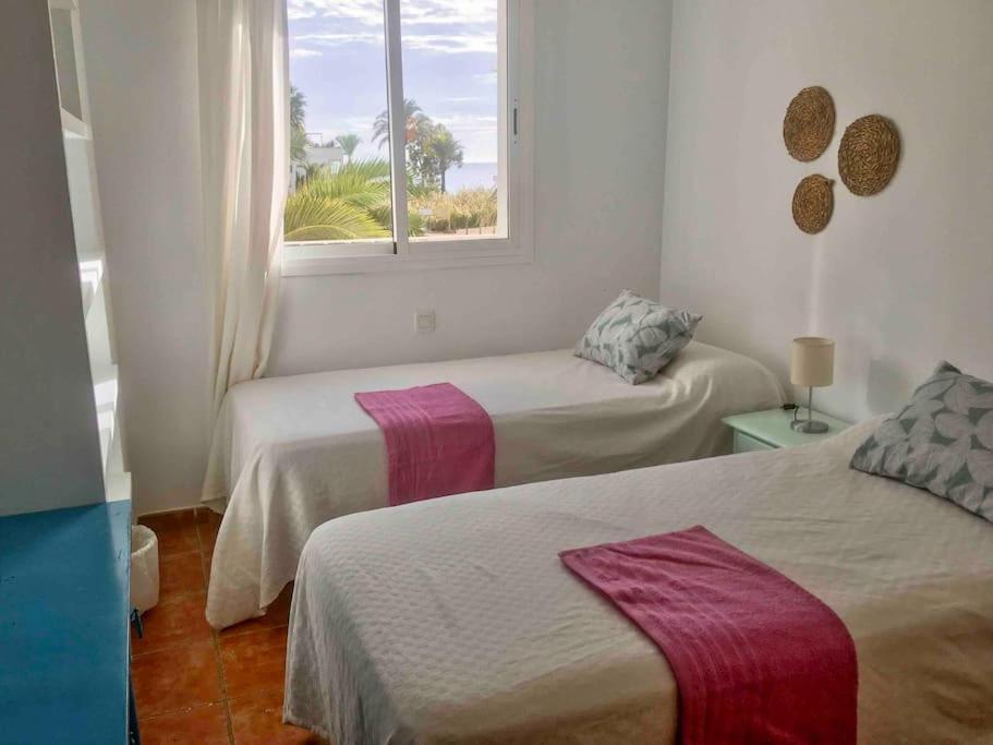 Holiday home Three Bedroom House By The Sea *